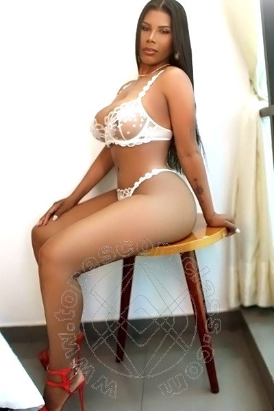 Maya Hott  TORINO 379 3558407